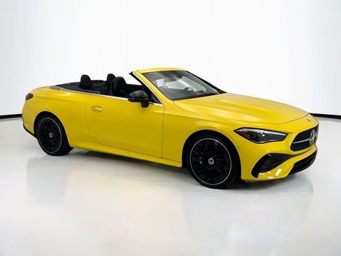 Used 2026 Mercedes-Benz CLE 300 4MATIC Cabriolet image 3