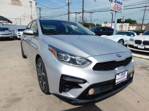 Used 2019 Kia Forte LXS image 1