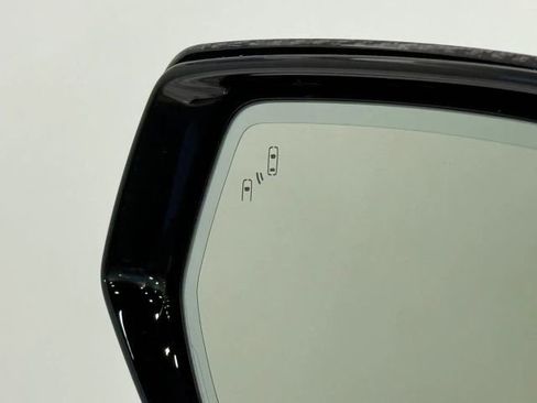 Used 2024 Chevrolet Corvette Z06 image 10