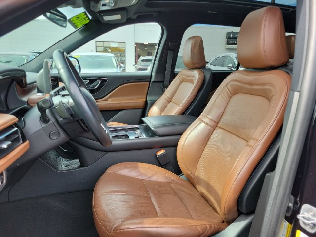 Used 2023 Lincoln Aviator Reserve w/ Elements Package Plus AWD/4WD image 5