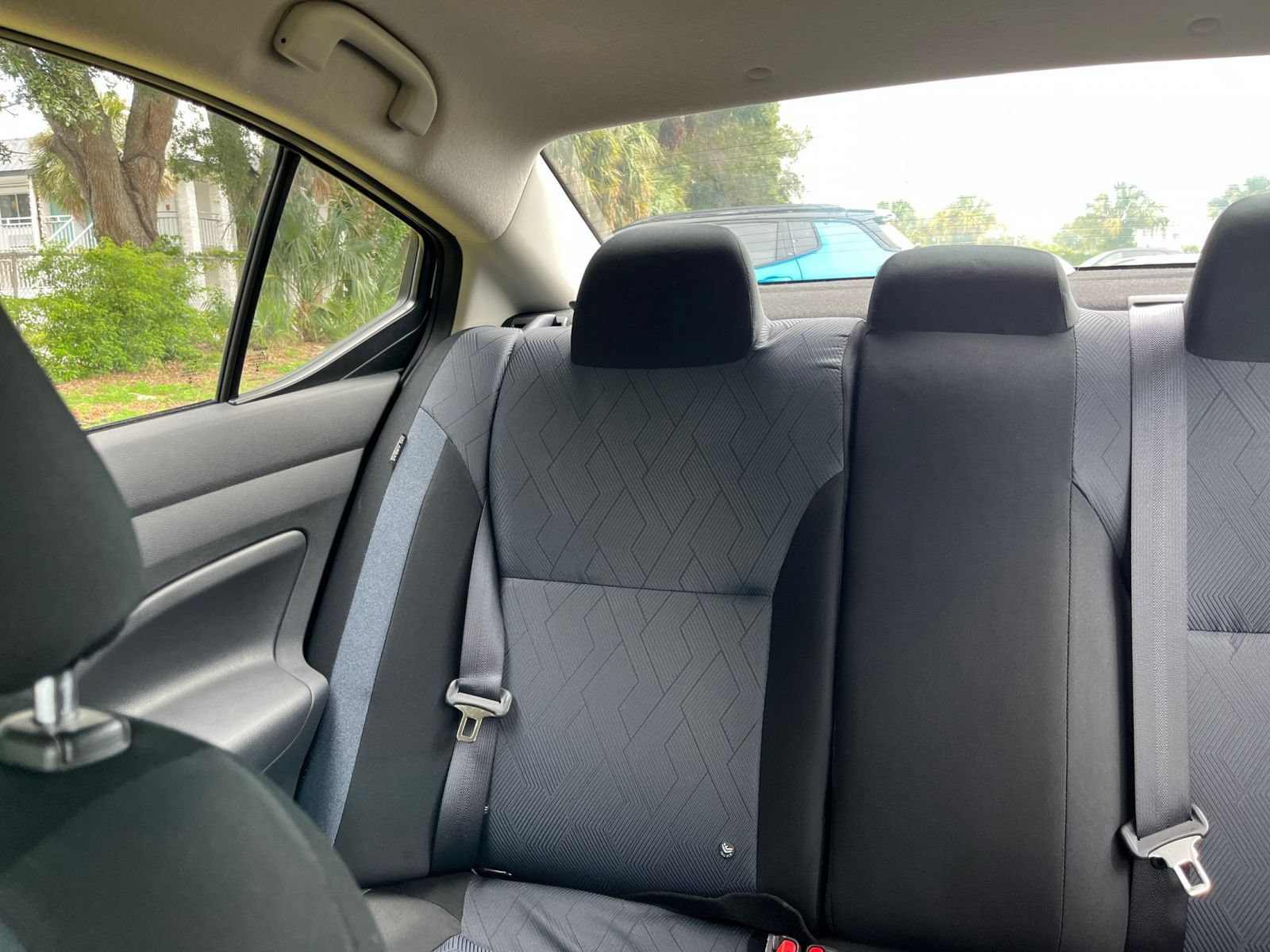 Used 2025 Nissan Versa SV FWD image 36