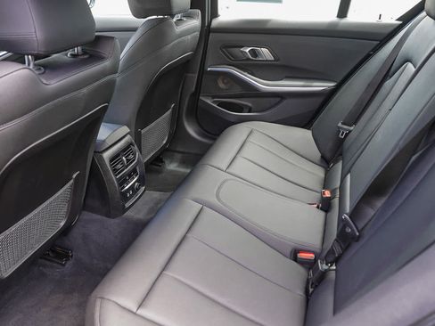 Used 2020 BMW 330i xDrive Sedan w/ Convenience Package AWD/4WD image 18