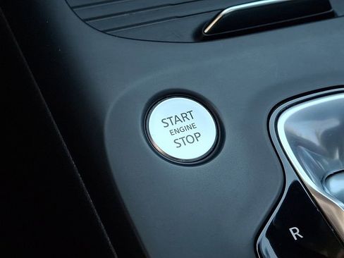 Used 2019 INFINITI QX50 Essential w/ Sensory Package image 24