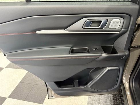 New 2026 Ford Explorer ST w/ Sun And Sound Package image 18