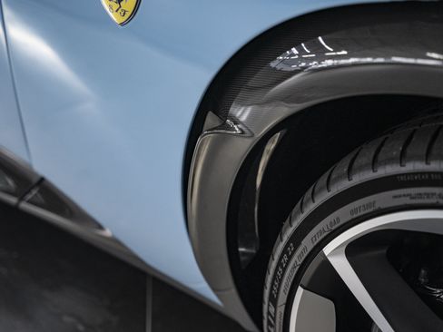 Used 2025 Ferrari Purosangue AWD/4WD image 15