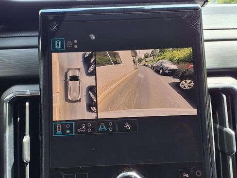 New 2025 GMC Acadia Elevation w/ Elevation Premium Package image 18