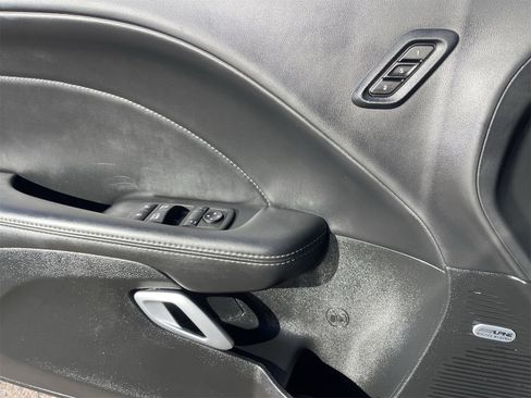 Used 2023 Dodge Challenger R/T w/ Plus Package image 23