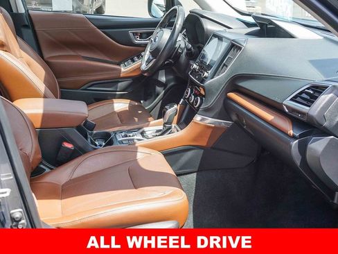 Used 2020 Subaru Forester Touring AWD/4WD image 12