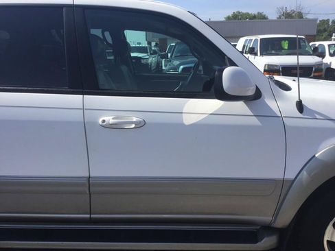 Used 2004 Toyota Sequoia SR5 RWD image 13
