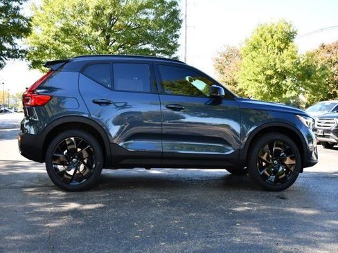 New 2026 Volvo XC40 B5 Ultra w/ Protection Package Premier AWD/4WD image 8