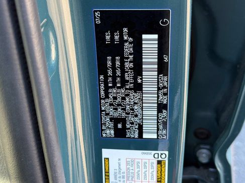 Used 2025 Toyota 4Runner TRD Off-Road Premium AWD/4WD image 28