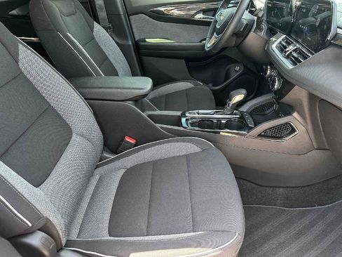 Used 2026 Chevrolet TrailBlazer LT w/ Convenience Package FWD image 22