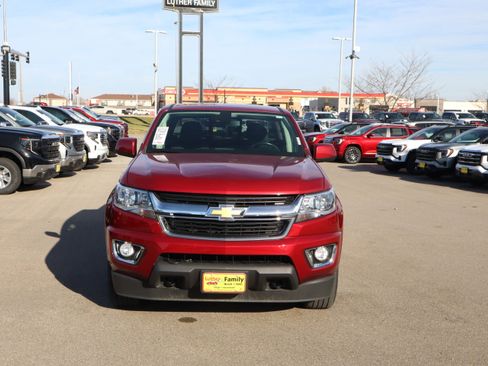 Used 2019 Chevrolet Colorado LT w/ LT Convenience Package image 2