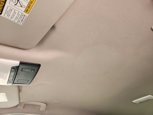 Used 2023 Nissan Rogue SV FWD image 25