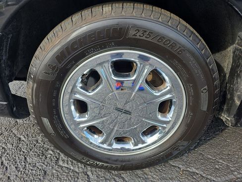 Used 1999 Lincoln Town Car Signature image 27