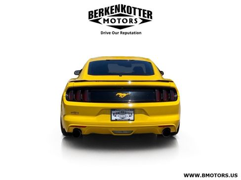 Used 2017 Ford Mustang Coupe RWD image 6