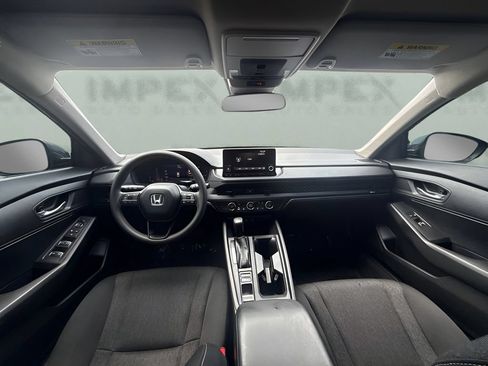 Used 2025 Honda Accord LX image 7