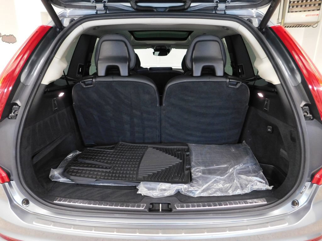 Used 2017 Volvo XC90 T6 Momentum w/ Vision Package AWD/4WD image 63