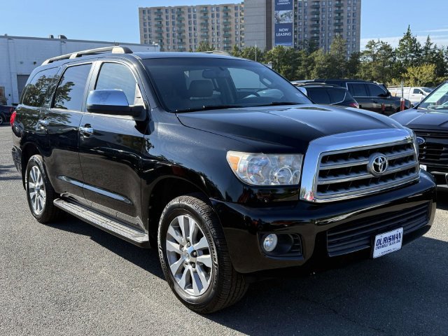 Used 2017 Toyota Sequoia Limited w/ Safety & Convenience Package AWD/4WD image 1