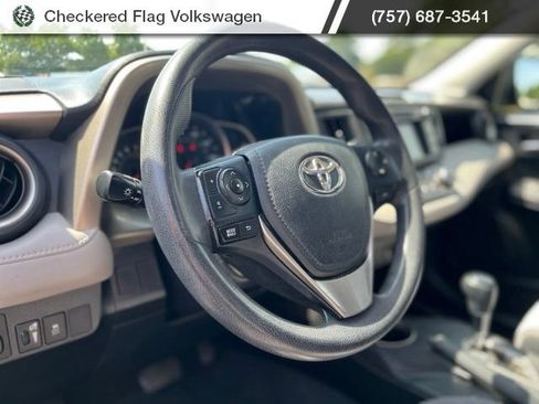 Used 2014 Toyota RAV4 XLE FWD image 18