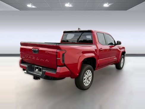 Used 2026 Toyota Tacoma SR5 RWD image 9