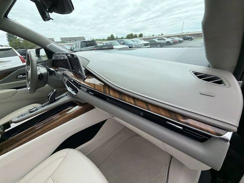 Certified 2024 Cadillac Escalade Sport Platinum AWD/4WD image 31