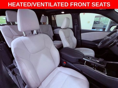 Certified 2024 Lexus TX 350 FWD w/ Captains Chair Package image 15