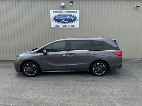 Used 2024 Honda Odyssey Elite image 1