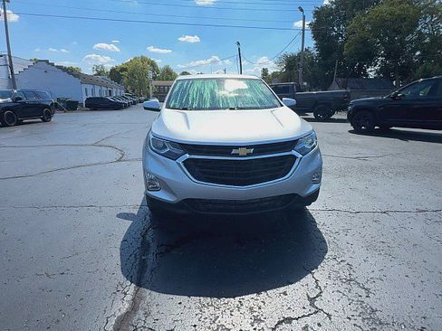 Used 2021 Chevrolet Equinox LT image 3