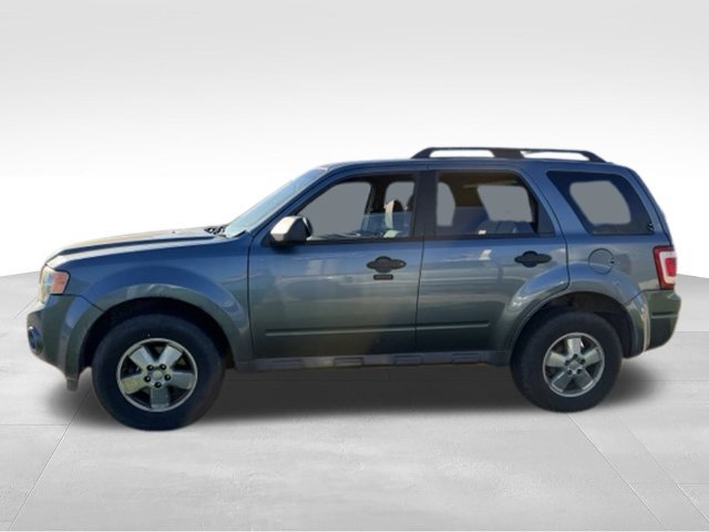 Used 2012 Ford Escape XLT FWD image 2