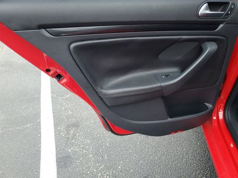 Used 2014 Volkswagen Jetta SportWagen image 22