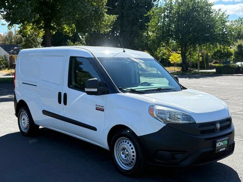 Used 2021 RAM ProMaster City Tradesman FWD image 8