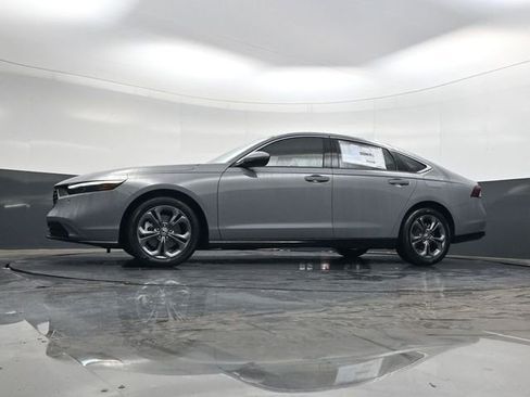 New 2025 Honda Accord EX-L image 30