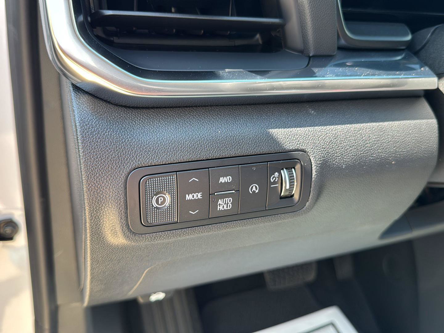 New 2027 GMC Terrain Denali AWD/4WD image 17