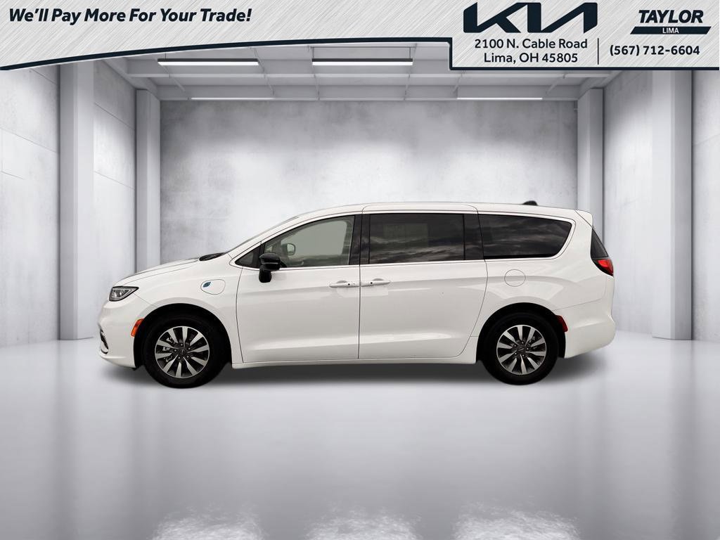 Used 2024 Chrysler Pacifica Limited FWD image 15