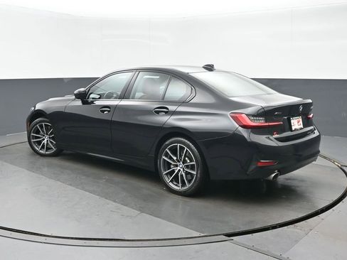 Used 2022 BMW 330i xDrive 330i xDrive w/ Driving Assistance Package image 5