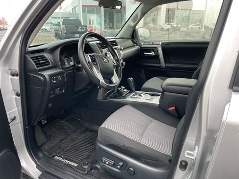 Certified 2018 Toyota 4Runner SR5 image 10