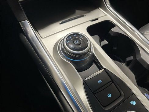 Used 2021 Ford Explorer Platinum image 25