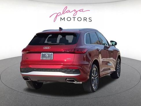 Certified 2025 Audi Q5 Premium w/ Convenience Package AWD/4WD image 5