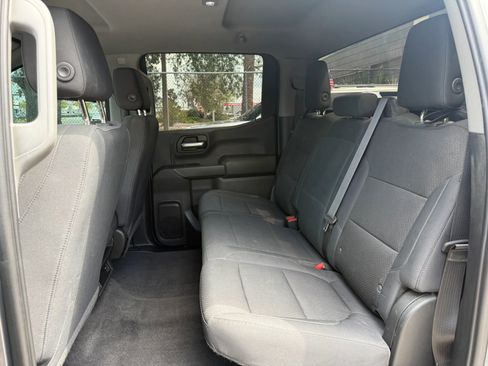 Used 2020 Chevrolet Silverado 1500 Custom w/ Custom Value Package RWD image 13