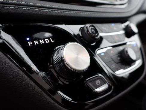 New 2026 Chrysler Pacifica Select image 21