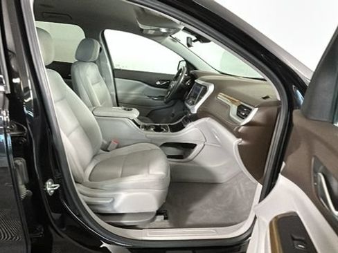 Used 2022 GMC Acadia SLE w/ LPO, Cargo Package AWD/4WD image 31