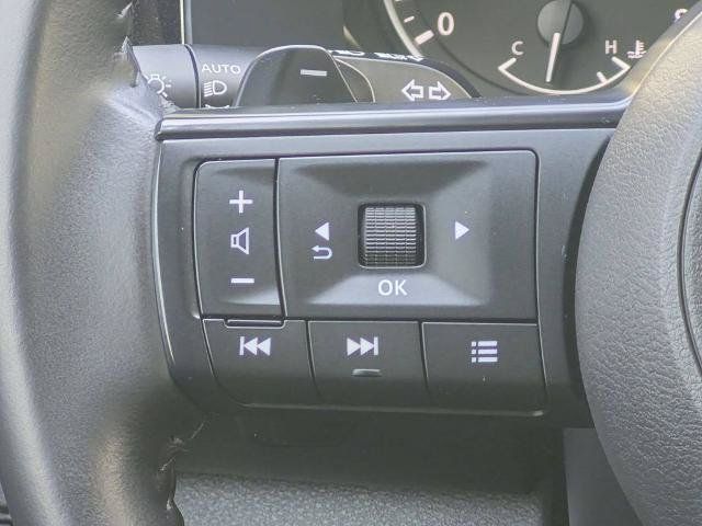 Certified 2025 Nissan Pathfinder SV AWD/4WD image 16