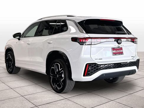 New 2026 Volkswagen Tiguan SEL R-Line AWD/4WD image 3