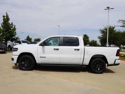 New 2026 RAM 1500 Express AWD/4WD image 5