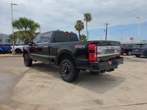 Used 2023 Ford F250 Platinum AWD/4WD image 12