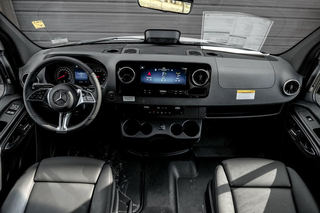 Used 2026 Mercedes-Benz Sprinter 2500 image 21
