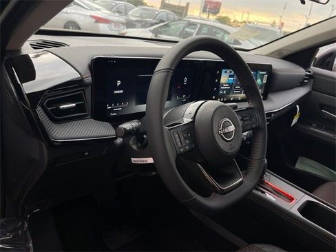 New 2026 Nissan Kicks SR image 8