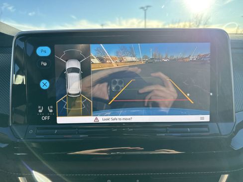 New 2026 Volkswagen Atlas Cross Sport SEL Premium R-Line image 18