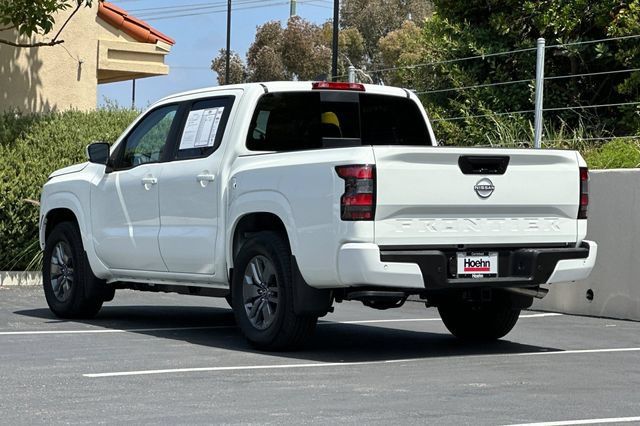 Used 2026 Nissan Frontier SV w/ Tow Package RWD image 3